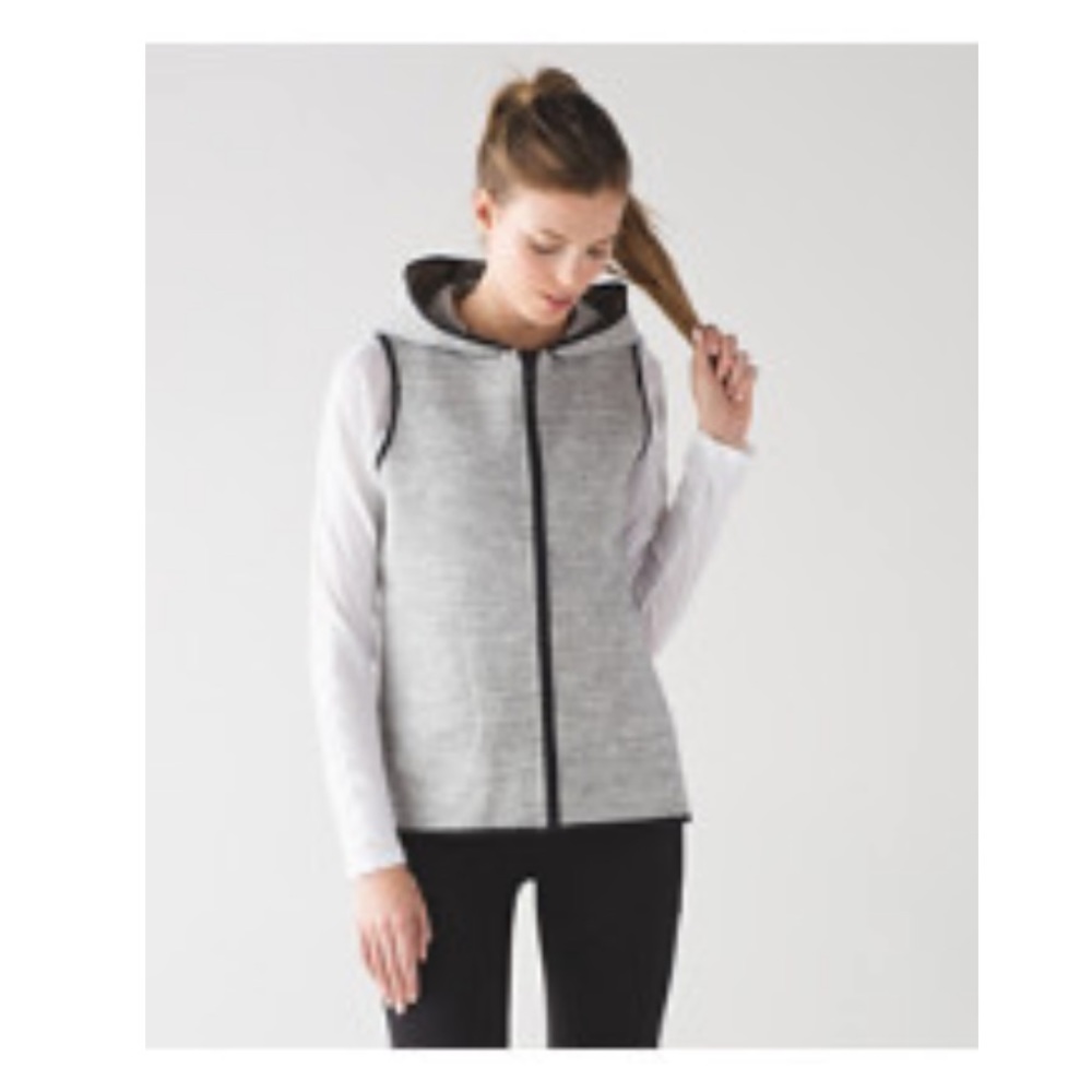 Lululemon Insculpt Reversible Vest Size 6
